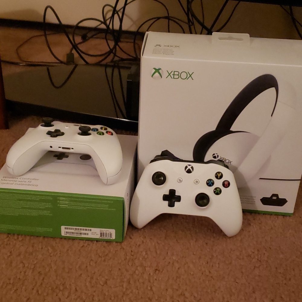 Xbox One - Picture 2 of 4